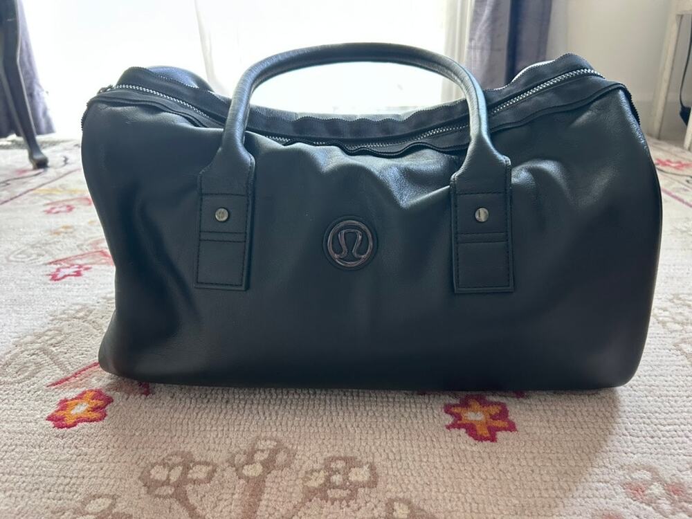 lululemon Daily Om Duffle Bag Black Faux Leather Floral Lined Interior